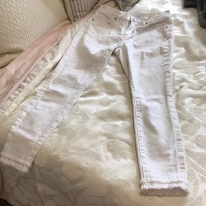 White skinny jeans